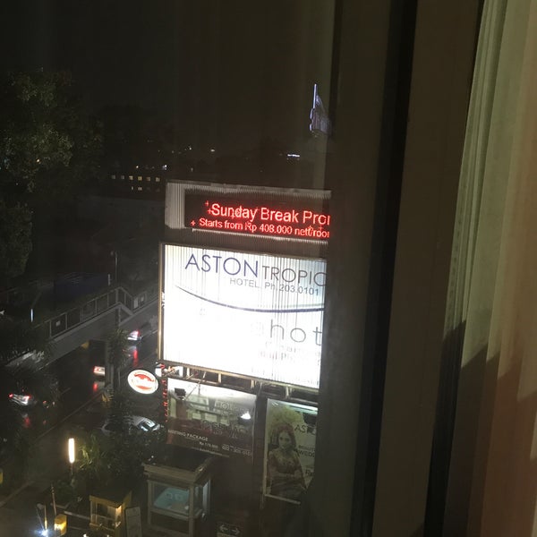 รูปภาพถ่ายที่ Aston Tropicana Hotel โดย Khairul A. เมื่อ 3/19/2018