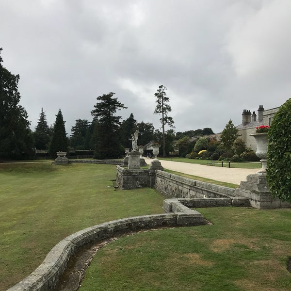 Photo taken at Powerscourt House and Gardens by Addy v. on 9/1/2018