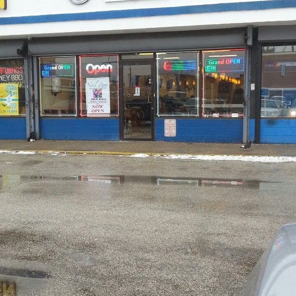 Madison & Pulaski East Garfield Park 39003934 W Madison St