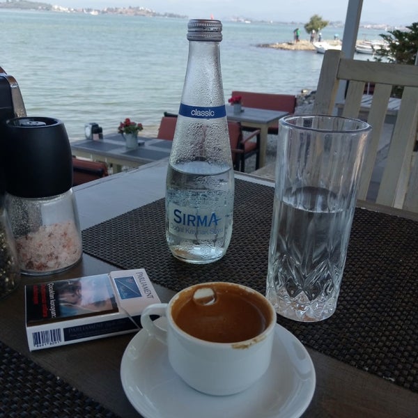 Foto diambil di Denizatı Restaurant &amp; Bar oleh 🇹🇷Samba R. pada 6/27/2019