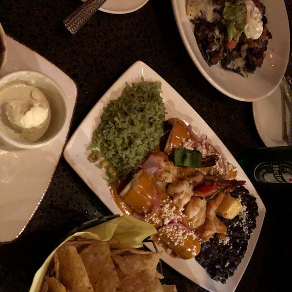 รูปภาพถ่ายที่ Sinigual Contemporary Mexican Cuisine โดย HPY48 เมื่อ 8/15/2019