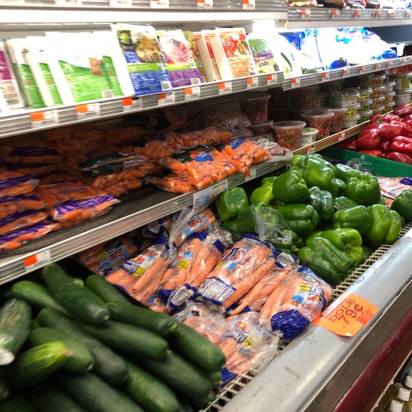 Ideal Food Basket Flatbush 6 tips from 238 visitors