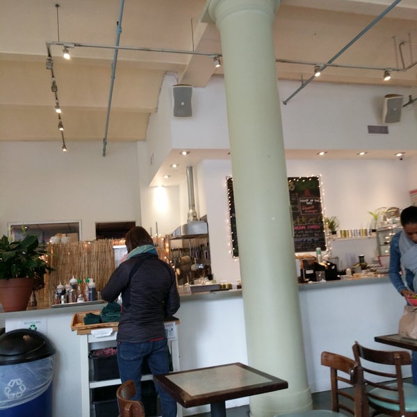 4/30/2018 tarihinde Amruta W.ziyaretçi tarafından Jivamuktea Café'de çekilen fotoğraf