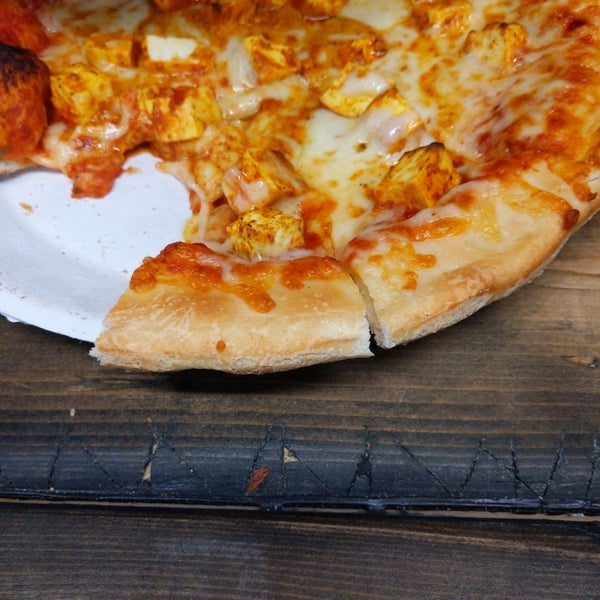 Singas Famous Pizza West Side Jersey City, NJ