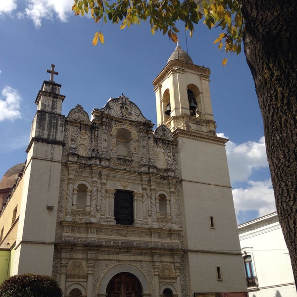 Iglesia Nacional Presbiteriana El Divino Redentor - Temple in Toluca