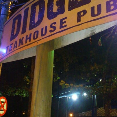 Foto scattata a Didge Steakhouse Pub da Guilherme F. il 1/23/2013