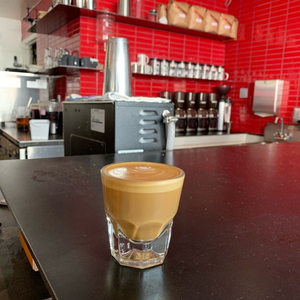 Foto tirada no(a) Contraband Coffeebar por Jesper E. em 9/19/2019
