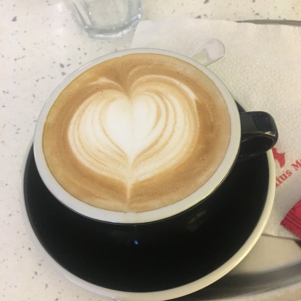 11/15/2018 tarihinde Jitka G.ziyaretçi tarafından Café U Tří korunek'de çekilen fotoğraf