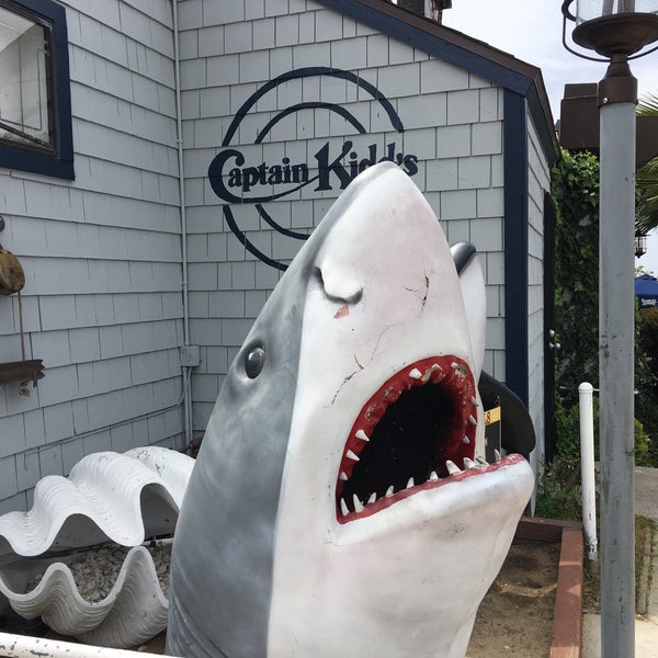 4/15/2018 tarihinde Michael R.ziyaretçi tarafından Captain Kidd&#39;s Fish Market &amp; Restaurant'de çekilen fotoğraf