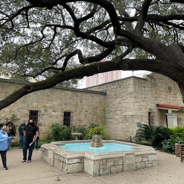 Alamo Plaza Gazebo Alamo Plaza San Antonio, TX