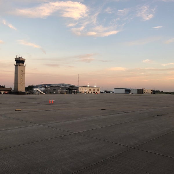 Снимок сделан в Appleton International Airport (ATW) пользователем Varshith A. 10/18/2019