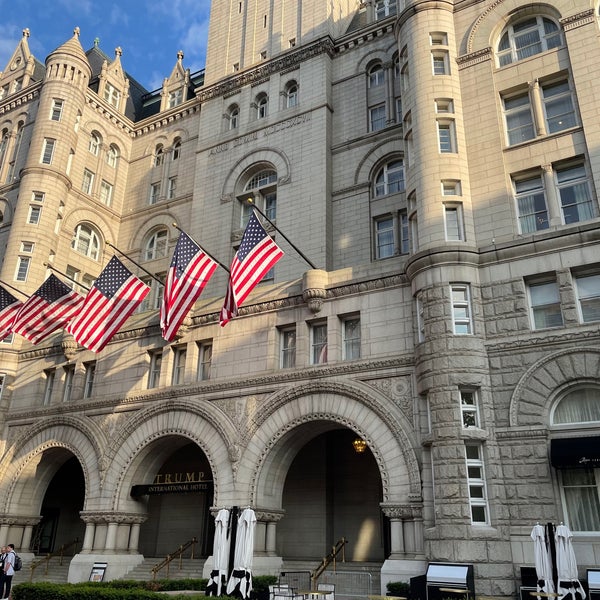 Das Foto wurde bei Trump International Hotel Washington D.C. von Varshith A. am 7/3/2021 aufgenommen