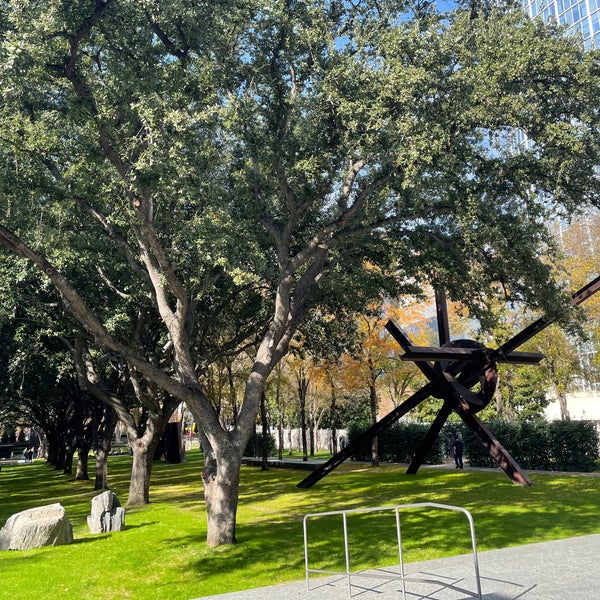 Photo taken at Nasher Sculpture Center by Varshith A. on 12/3/2022