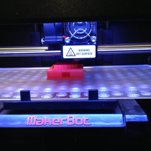 Photo prise au MakerBot Store par Lydia Y. le3/16/2013