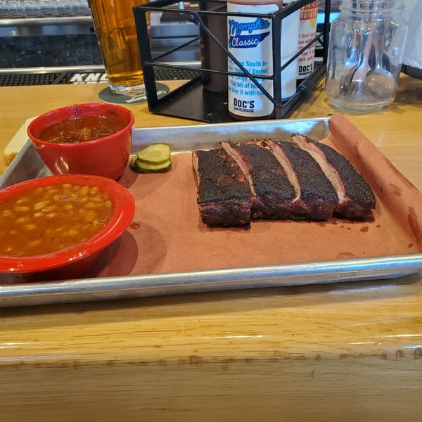Photo taken at DOC&#39;s Commerce Smokehouse by Slim J. on 2/2/2020