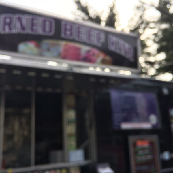 Corned Beef King Food Truck in East Rockville