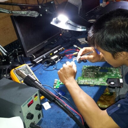 Gambar Laptop Lenovo Ideapad 330 15.6