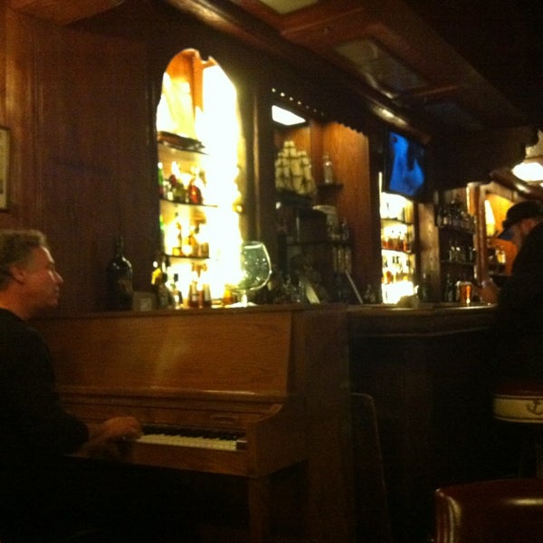 Check out the piano bar on Friday and Saturday nights 9:30-11:30. John Kite is an incredible jazz pianist.