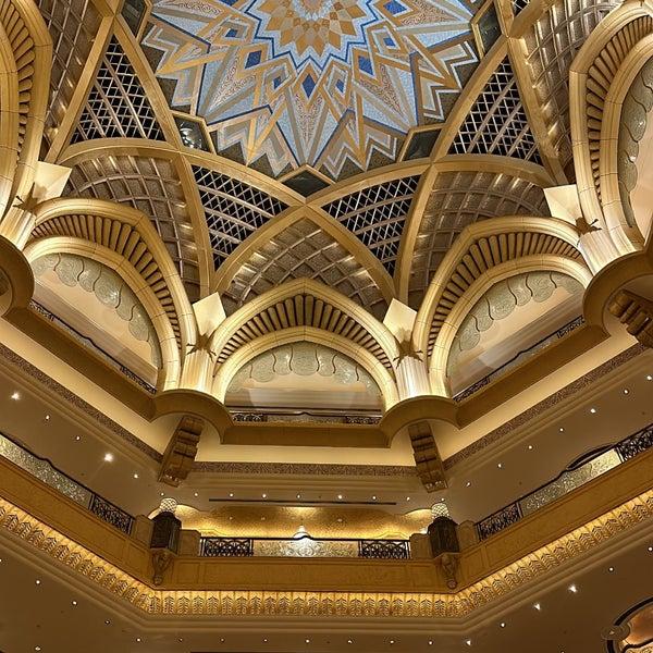Foto tomada en Emirates Palace Hotel  por Bee 🕊 el 1/14/2024