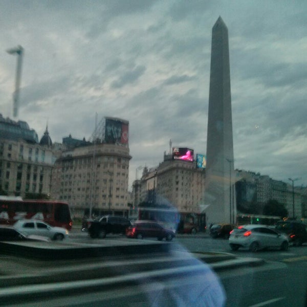 รูปภาพถ่ายที่ Vista Sol Buenos Aires Design Hotel โดย Juan R. เมื่อ 4/20/2014