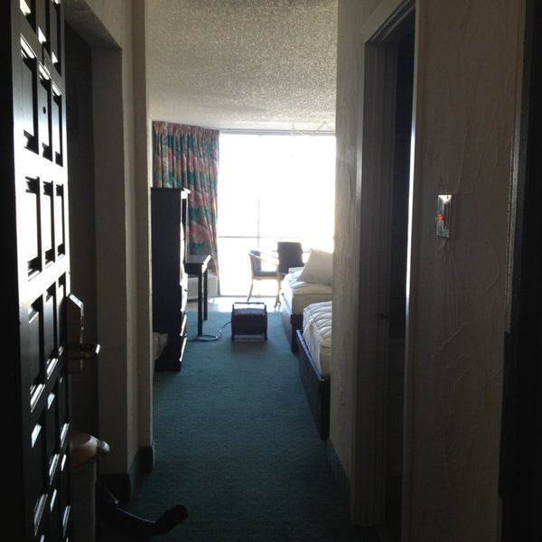Das Foto wurde bei Hotel Corpus Christi Bayfront von SAMANTHA M. am 2/3/2013 aufgenommen