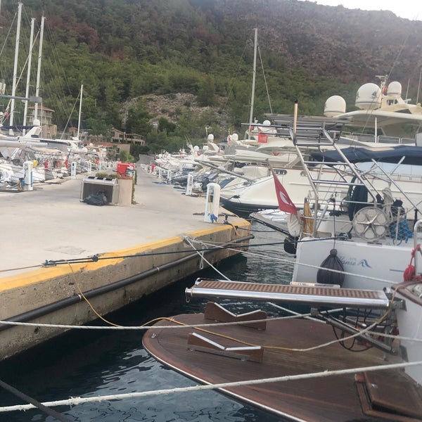 Photo taken at Martı Marina &amp; Yacht Club by ⭐️mahmut☀️ on 10/1/2021