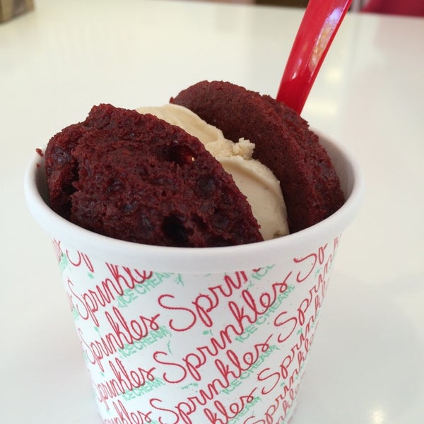 Photo taken at Sprinkles Dallas Ice Cream by Stephanie S. on 5/5/2014