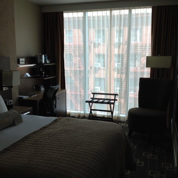 Das Foto wurde bei Wyndham Hotel von HERNAN V. am 5/7/2014 aufgenommen