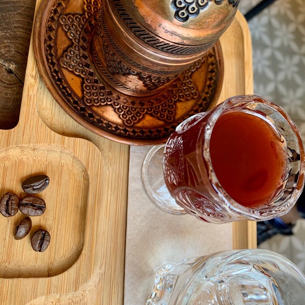 Foto tomada en Macaron Çikolata &amp; Kahve  por Engin Ü. el 11/16/2019