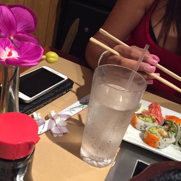 Foto scattata a Sushi Cafe &amp; Shilla Korean Restaurant da Karen V. il 6/27/2015