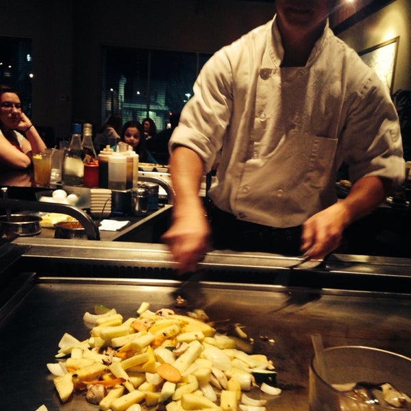 2/8/2014にLori P.がOkinawa Grillhouse and Sushi Barで撮った写真