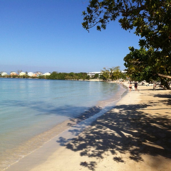 Potami Bay Beach