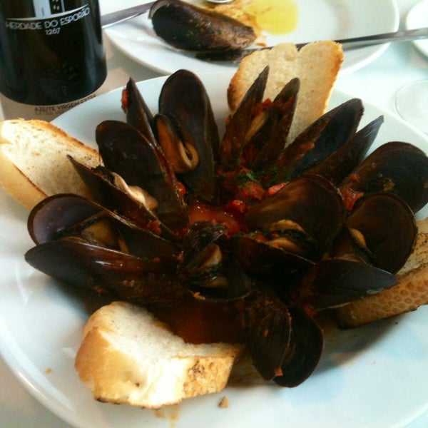 1/24/2013 tarihinde Karla L.ziyaretçi tarafından Restaurante Bella Napoli'de çekilen fotoğraf