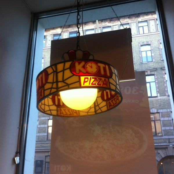 รูปภาพถ่ายที่ Koti pizza โดย Masha C. เมื่อ 3/20/2013