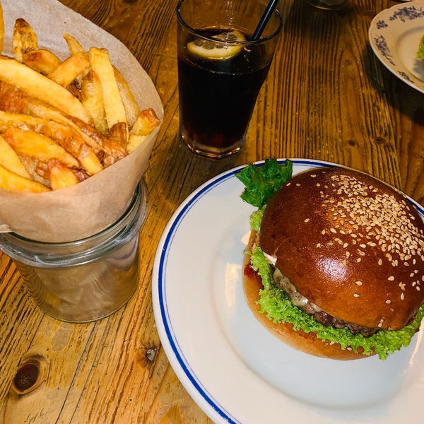 7/19/2019 tarihinde Nawaf A.ziyaretçi tarafından Dish fine burger bistro'de çekilen fotoğraf