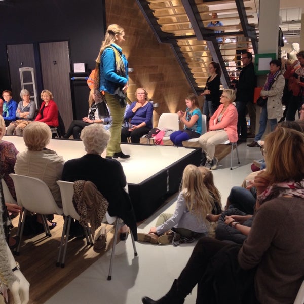 photos at aro fashion gear - 6 tips from 143 visitors