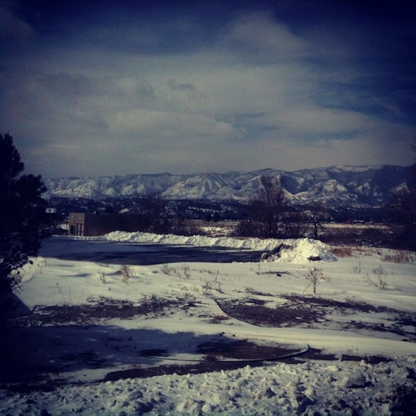 Das Foto wurde bei Best Western The Academy Hotel Colorado Springs von Katryna S. am 2/21/2013 aufgenommen