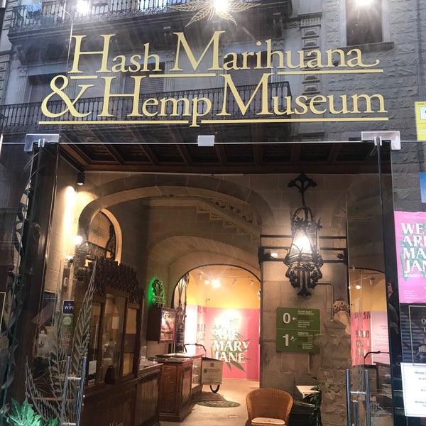 Снимок сделан в Hash Marihuana &amp; Hemp Museum Barcelona пользователем Jazmin L. 6/13/2019