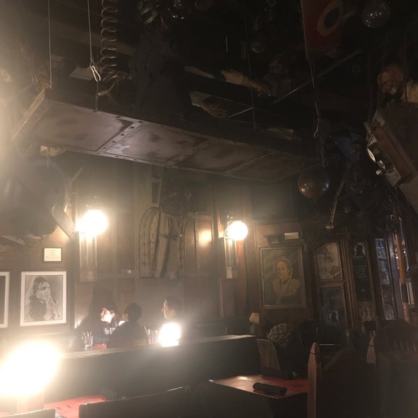 5/6/2018 tarihinde Sarah K.ziyaretçi tarafından Jekyll and Hyde Pub'de çekilen fotoğraf