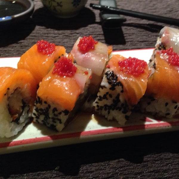 Суши лаб горячий ключ. Sushi lab вражский переулок 19. Суши лаб горячий ключ. Суши лаб горячий ключ. Жареная калифорния роллы с крабом.