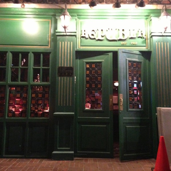 1/27/2013にPodri B.がRepublik Barで撮った写真