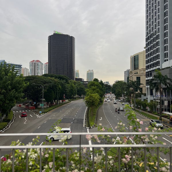 รูปภาพถ่ายที่ Singapore River โดย Mai เมื่อ 7/14/2023