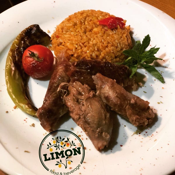Foto tirada no(a) Limon Cafe Restaurant 🍋 por LİMON CAFE RESTAURANT em 6/9/2018