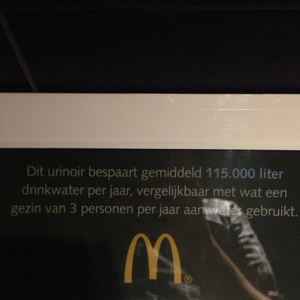Das Foto wurde bei McDonald&#39;s von Rijschool R. am 5/6/2014 aufgenommen