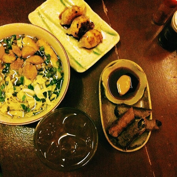 Photo taken at Wabi-Sabi Noodle House &amp; Vegetarian Grocery by Kevin C. on 2/22/2014