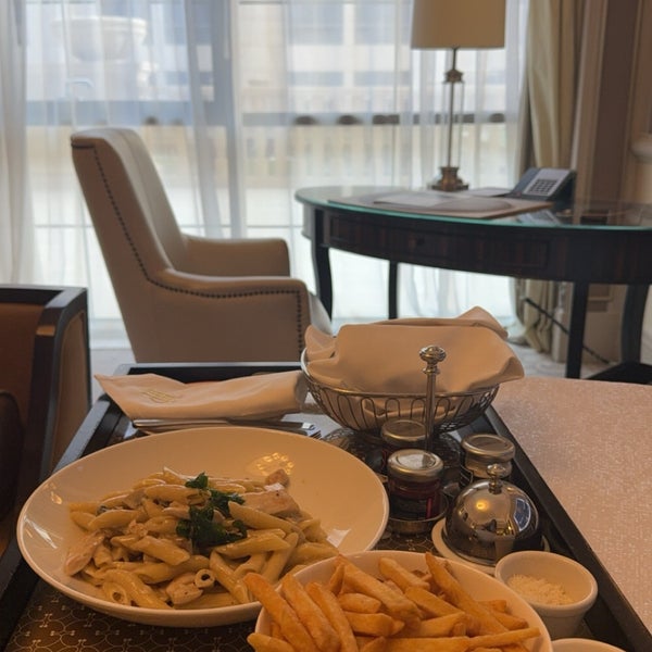 Photo taken at Hilton Dubai Al Habtoor City by A🌸 on 1/8/2024