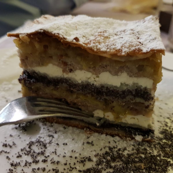 Foto tomada en Güjžina - The Soul of Pannonia Restaurant  por María Teresa el 4/30/2018