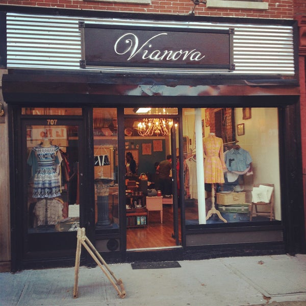 Welcome at our store on Myrtle Ave!