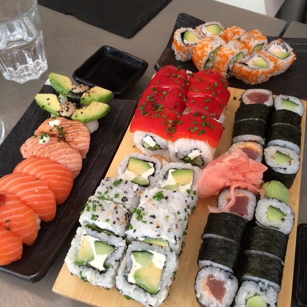 5/11/2014에 Anna H.님이 Sushi&#39;n&#39;Roll에서 찍은 사진