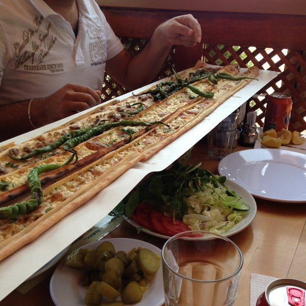 Kazancım Hizmet Etli Ekmek Salonu Gölbaşı�da Türk Restoranı